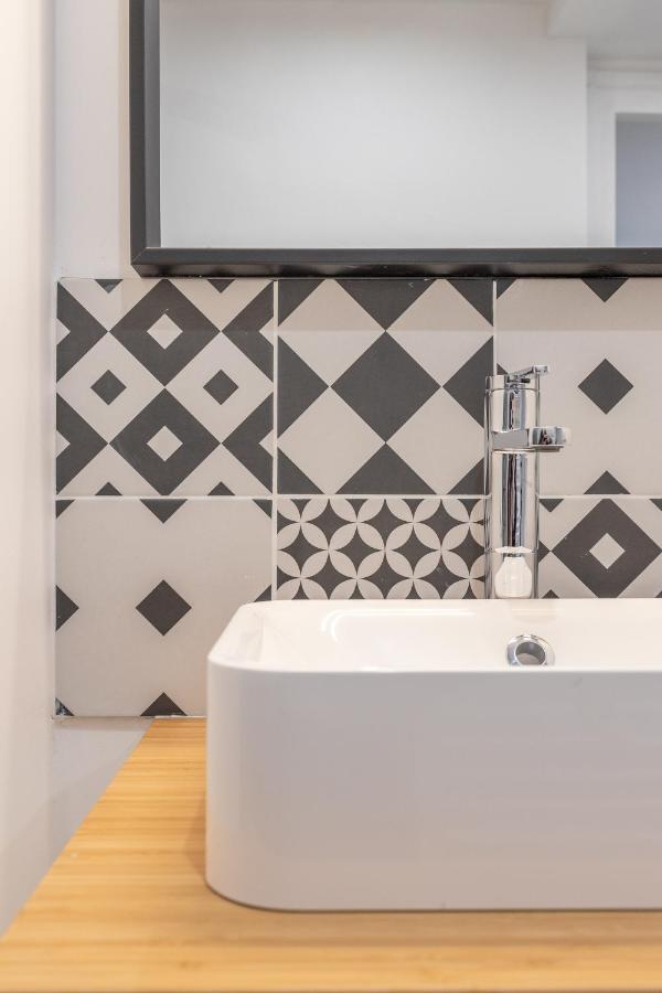 Le Grand Parilly Apartment Bron Bagian luar foto